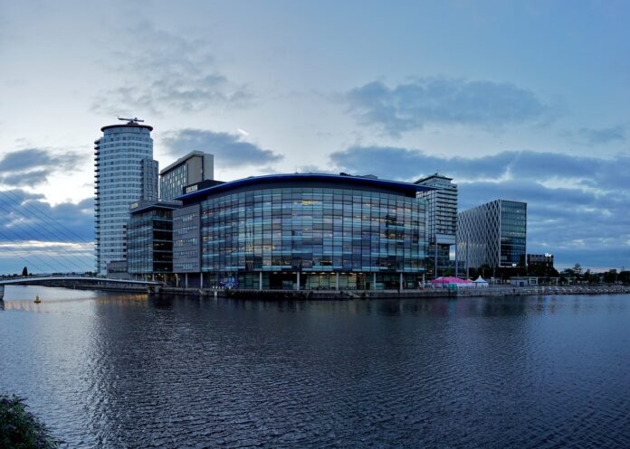 manchester-2488681_1280-9