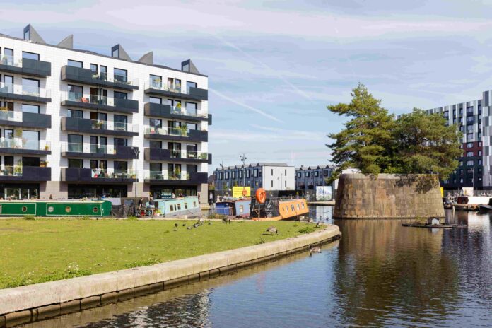New Islington Marina_01