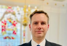 Trafford leader Tom Ross unveils his executive team