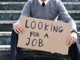 Jobless total remains at 4.9% but vacancies are falling