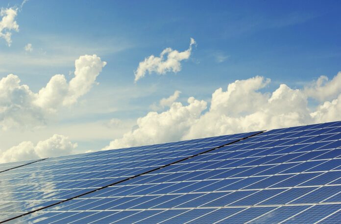 andreas160578-photovoltaic-2138992_1280