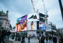 Creating Better Customer Experiences Through Digital Signage in Manchester